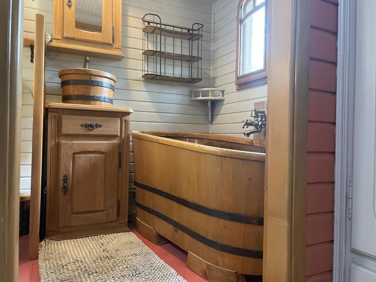 Le Soler Roulotte En Bois Sud Franceゲストハウス エクステリア 写真